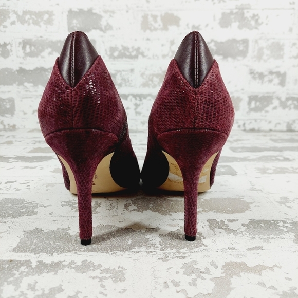Elegant Burgundy Heels - Picture 6 of 12